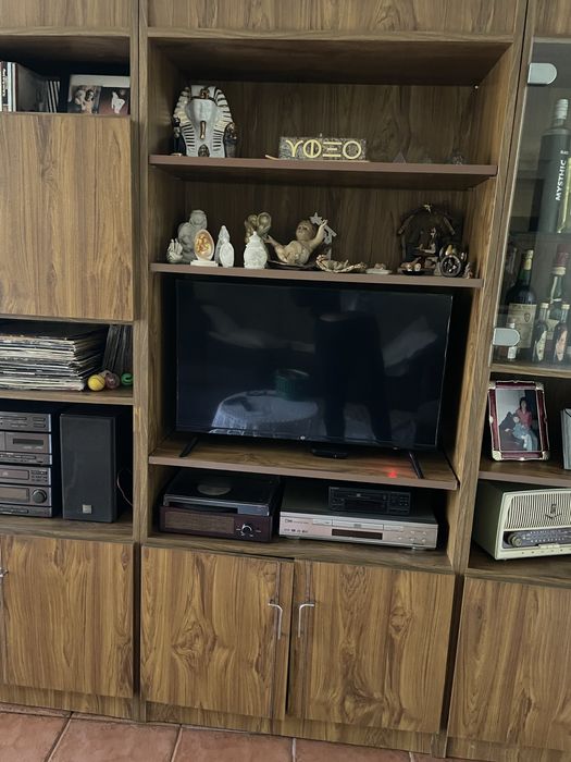 Estante de sala