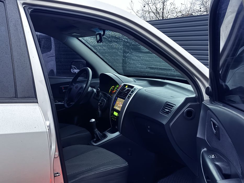 Продам Hyundai Tucson Газ/бензин 2.0 • 2007рік