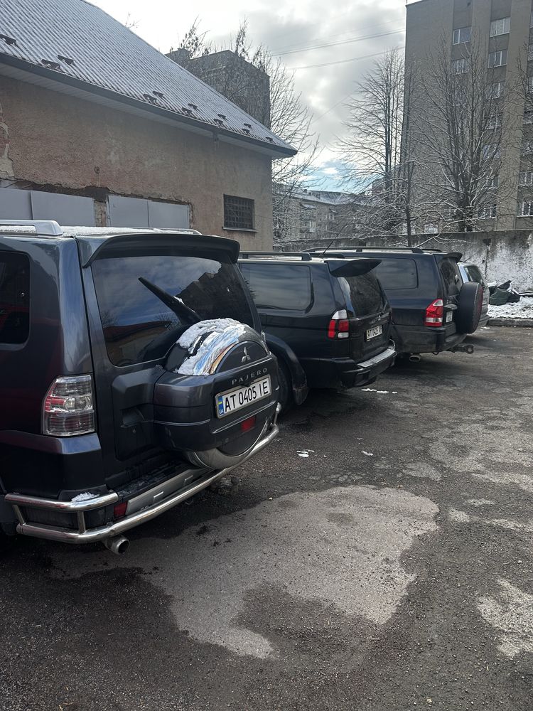 Mitsubishi Pajero 4
