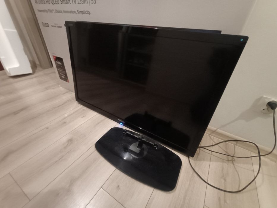 Uszkodzony tv Sharp -42 cal