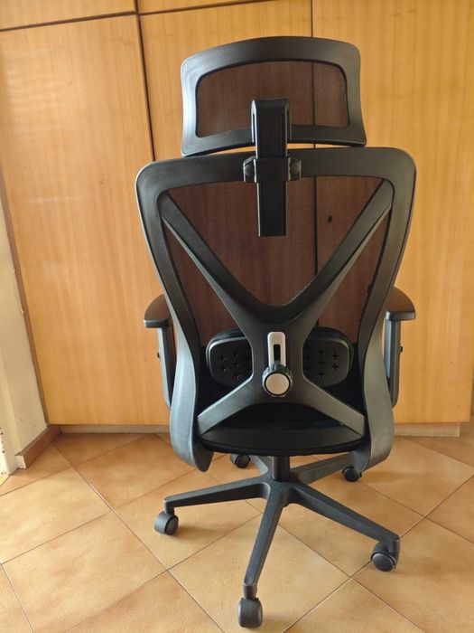 Ergonomiczne krzesło biurowe AUTHMIC, siatka