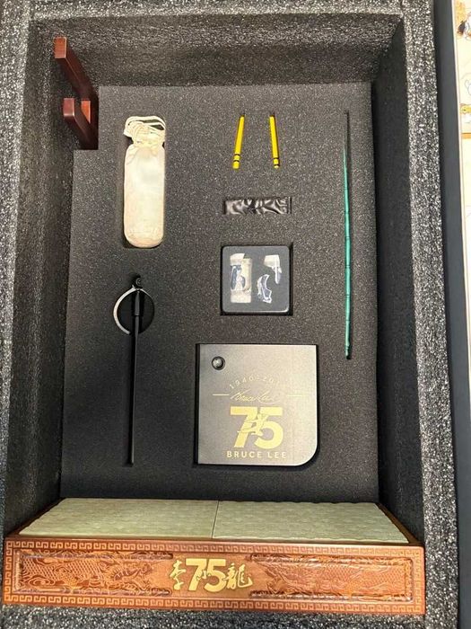 Figura Enterbay Bruce Lee