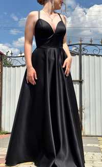 випускна сукня чорного кольору