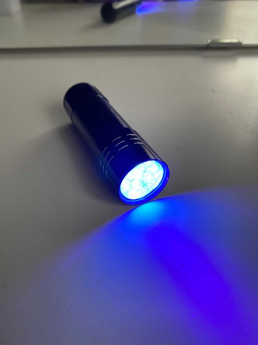 Lanterna Luz Negra Ultravioleta UV Fluorescente Verificar Notas Marcas