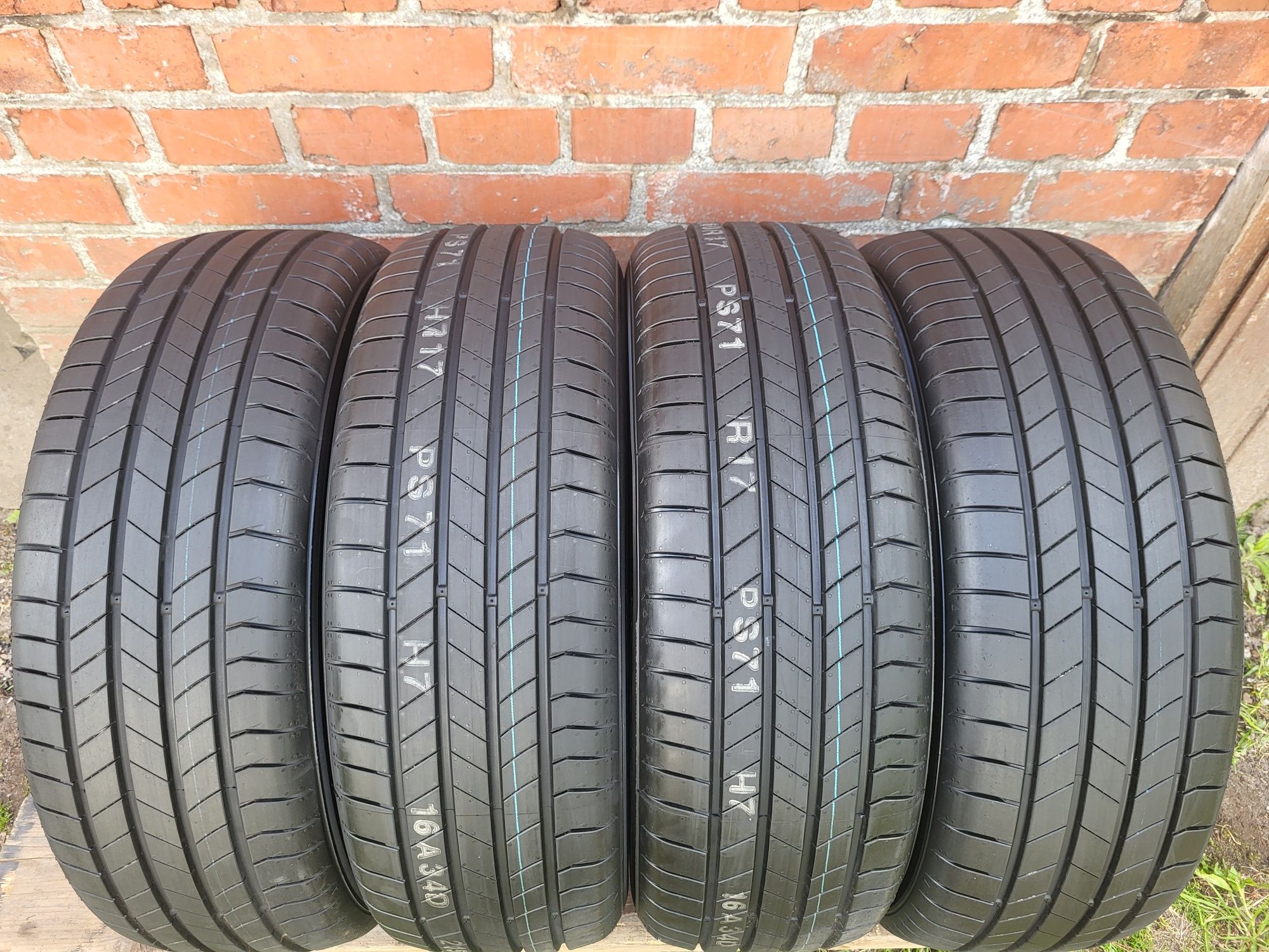 215/60 R17 96H Kumho Ecsta Jak Nowe 2024