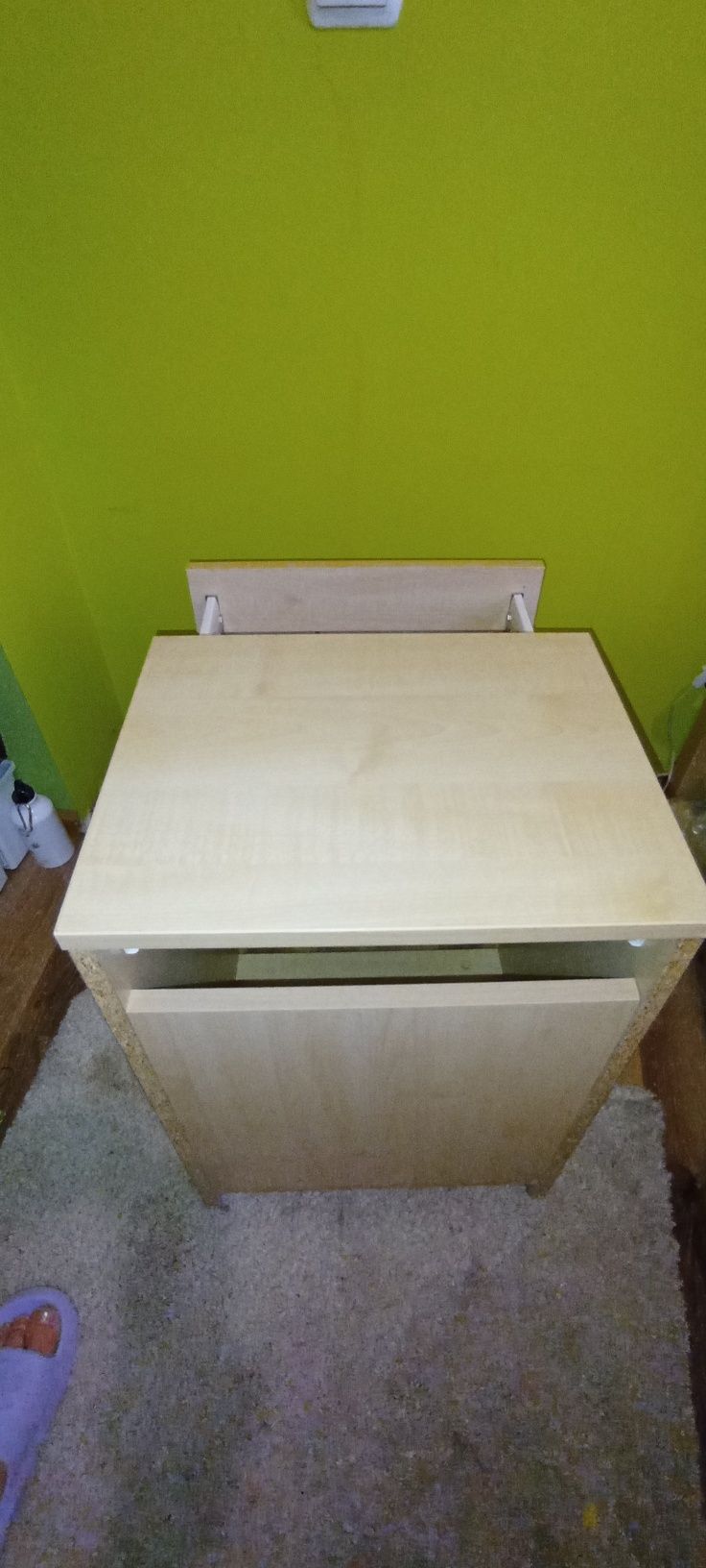 Szafki nocne dwie jasne drewno.