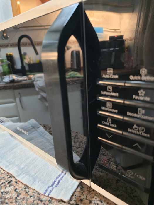 Micro-ondas Samsung 23L