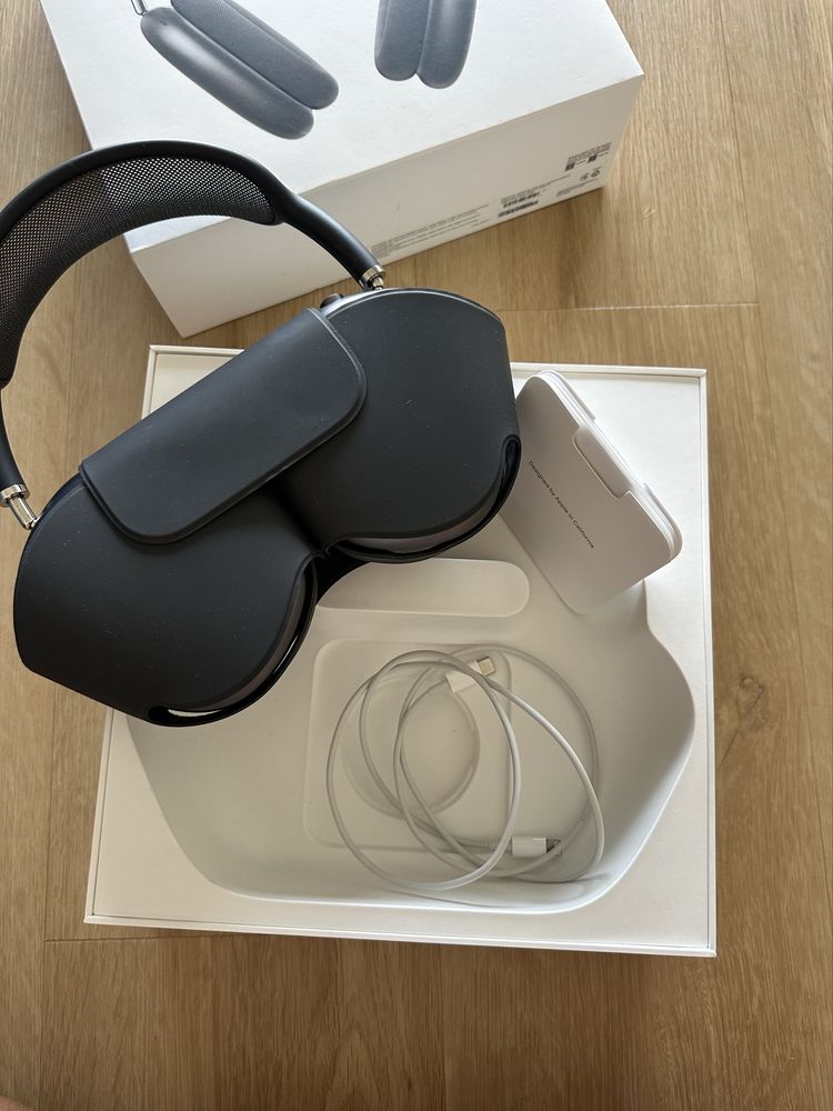 AirPods Max - Apple