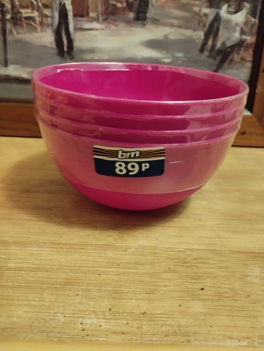 Набір з 4 х пластикових салатників