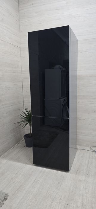 Топ Холодильник Мілє KFN29483D Супер.Сост BioFresh Скляний LED A+++