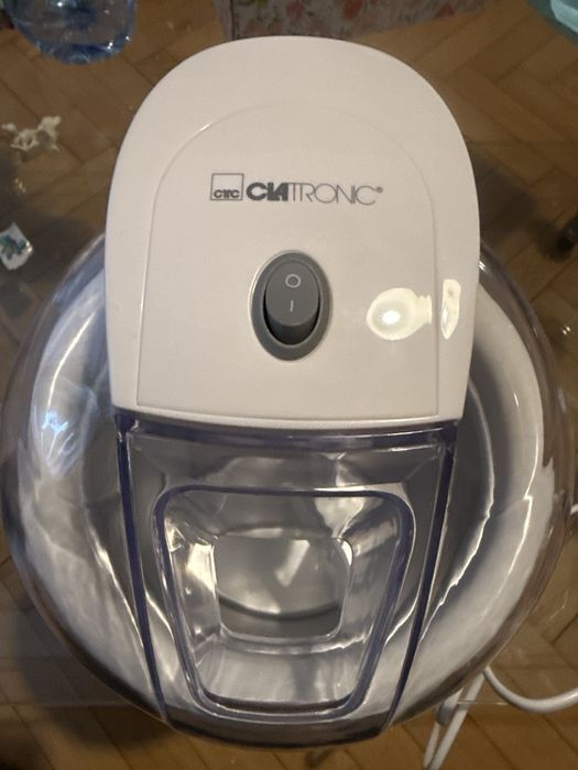 Urządzenie do wyrabiania lodów Clatronik ICM 3764