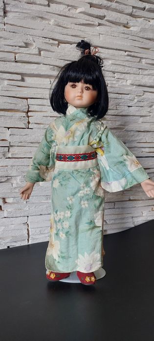 Lalka porcelanowa