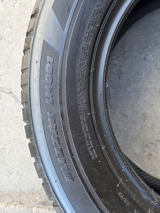 Шини зимові 215/65/r17, Bridgestone Blizzak LM001
