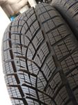 Зимові шини 3шт R18 215/55 GoodYear Ultragrip Performance