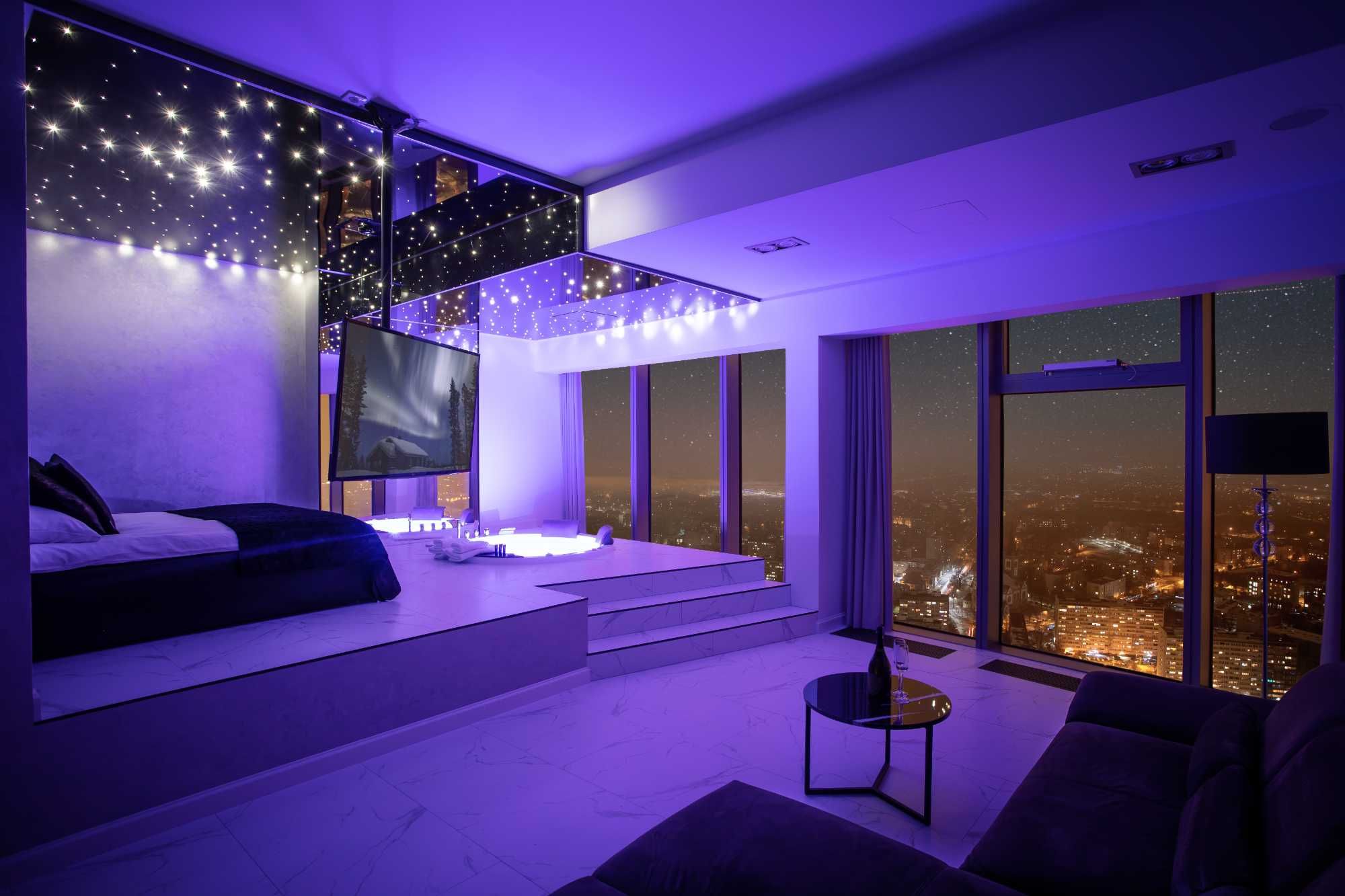 Luksusowy apartament z jacuzzi w Sky Tower