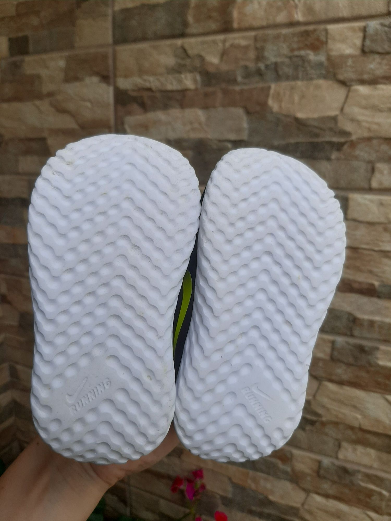 Buty Nike Revolution r. 21
