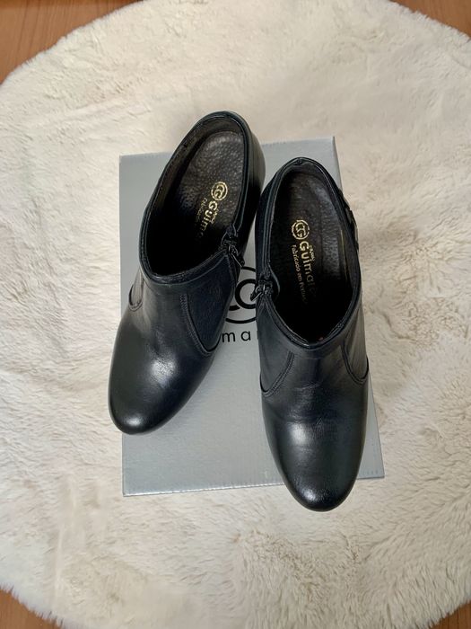 Botins pretos Guimarães
