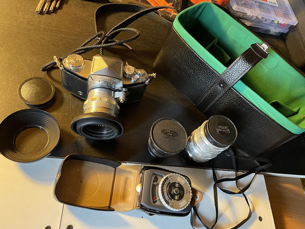 Aparat Exakta Varex II a Jhagee Dresden