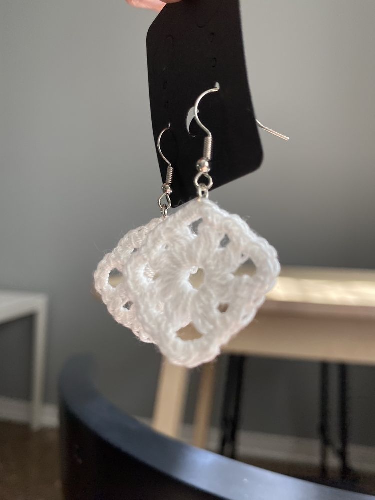 aros de crochê feitos à mão