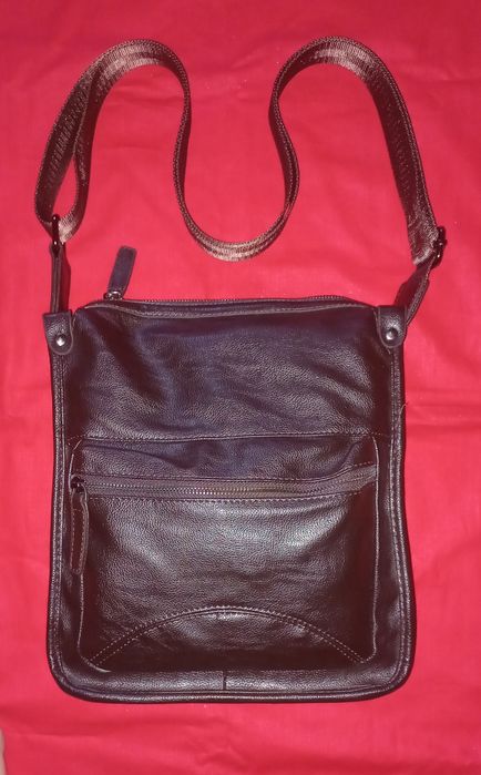 Mужская сумка через плечо плюс подарок к смартфону.