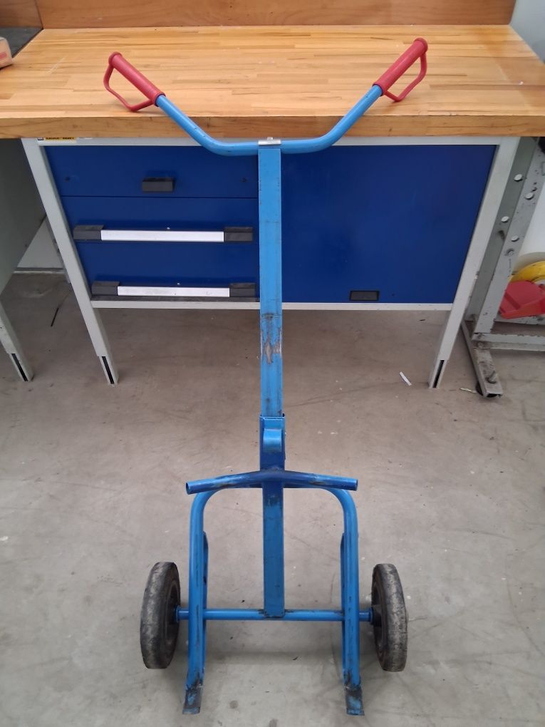 Carrinho para bidon de oleo