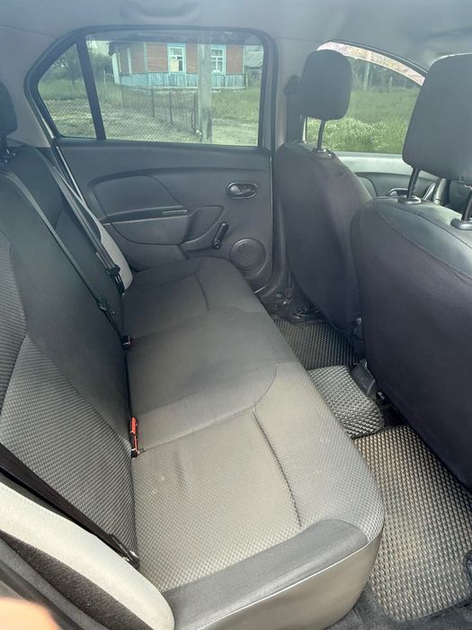 Продам машину Renault Logan 2