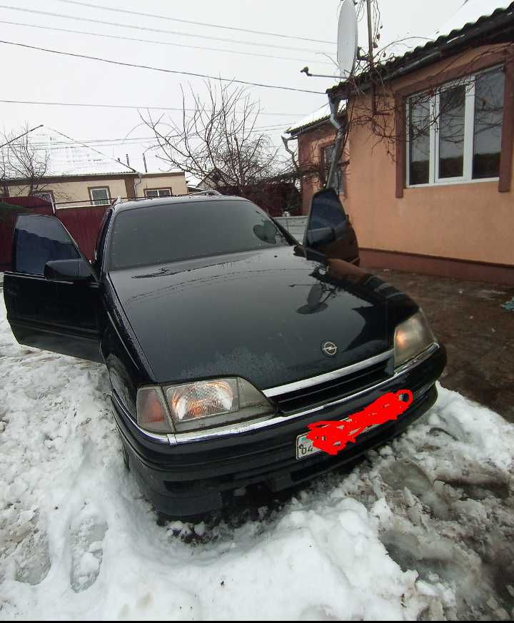 Opel omega А 2.6