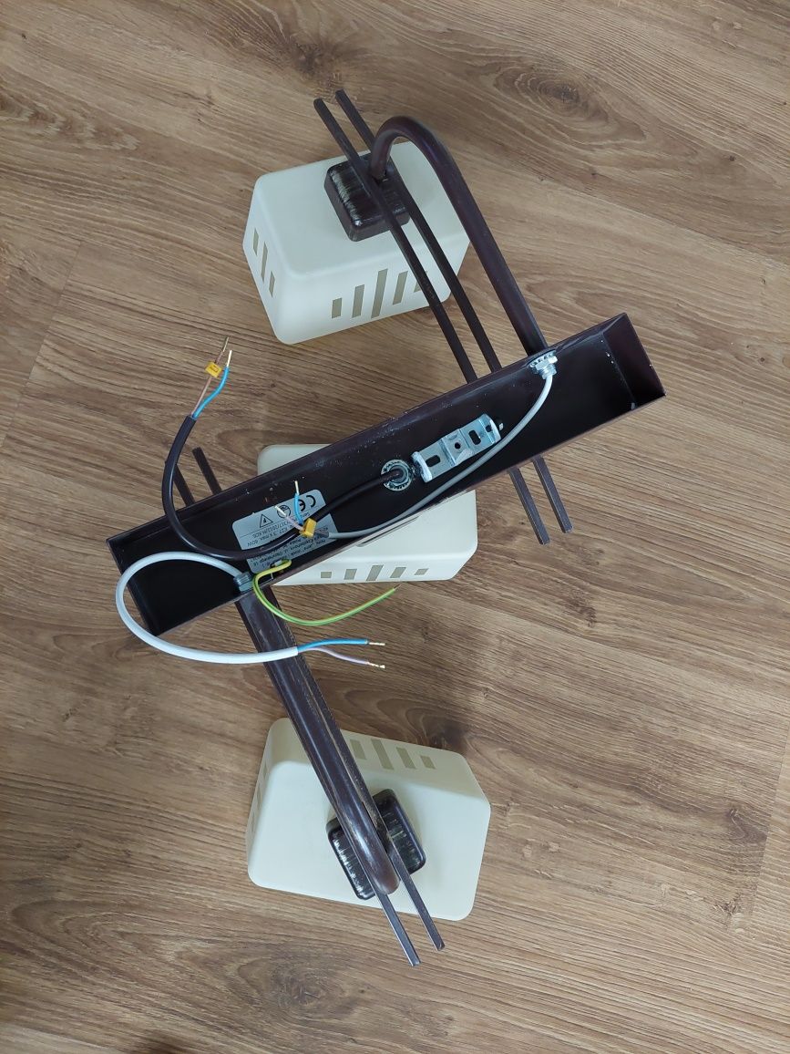 Lampa sufitowa pokojowa