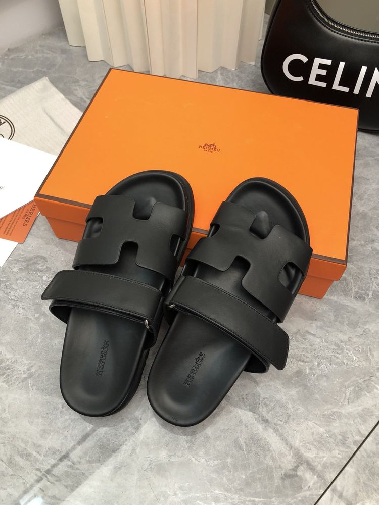 Klapki firmy Hermes