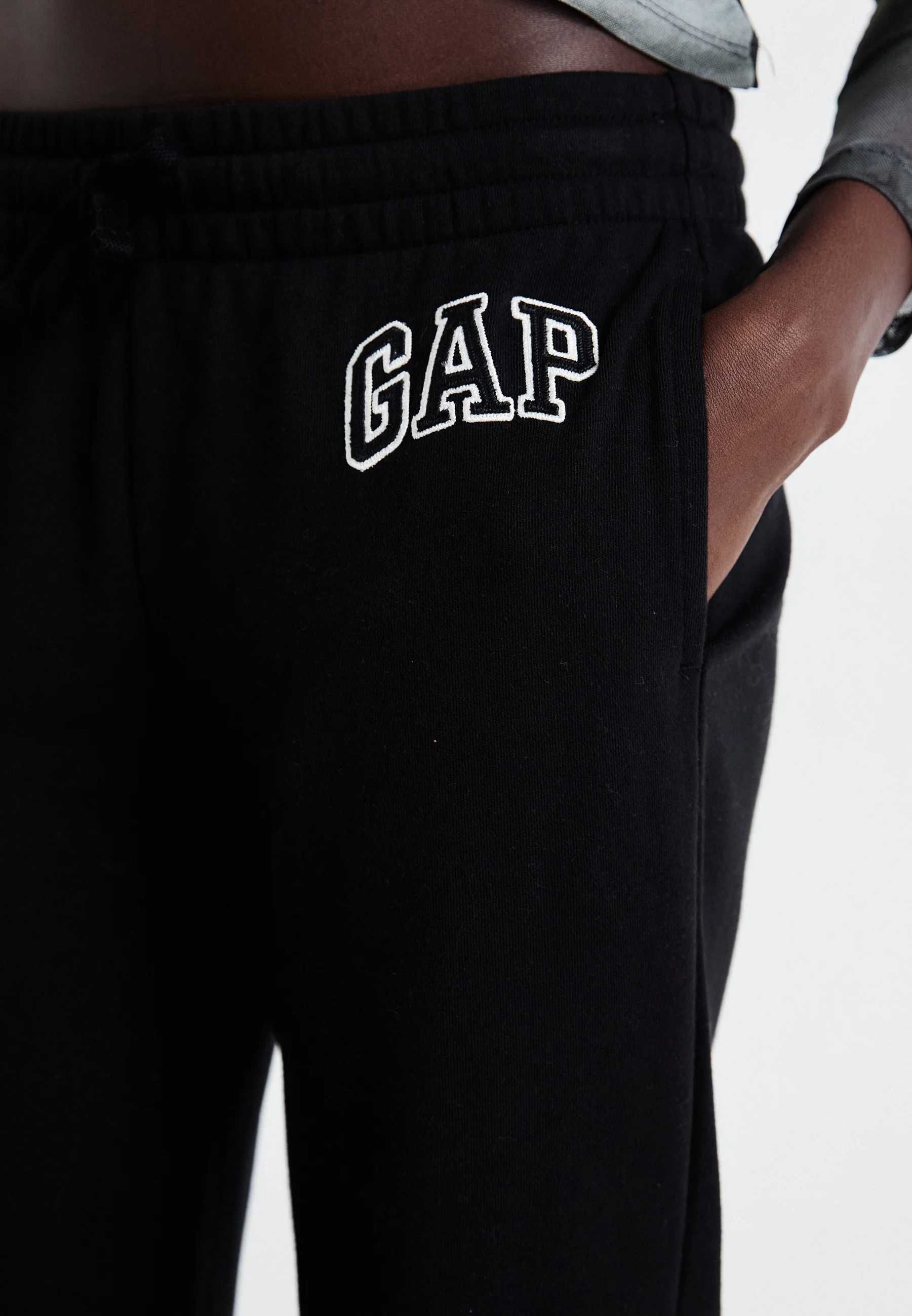 Gap spodnie dresy proste damskie kolory z USA
