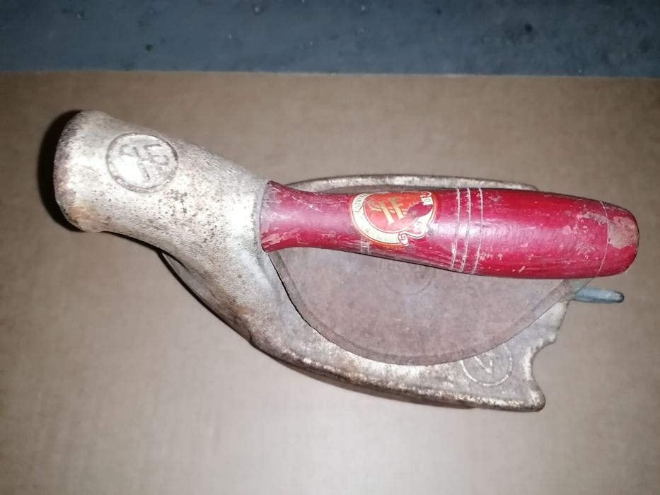 Ferro de engomar vintage