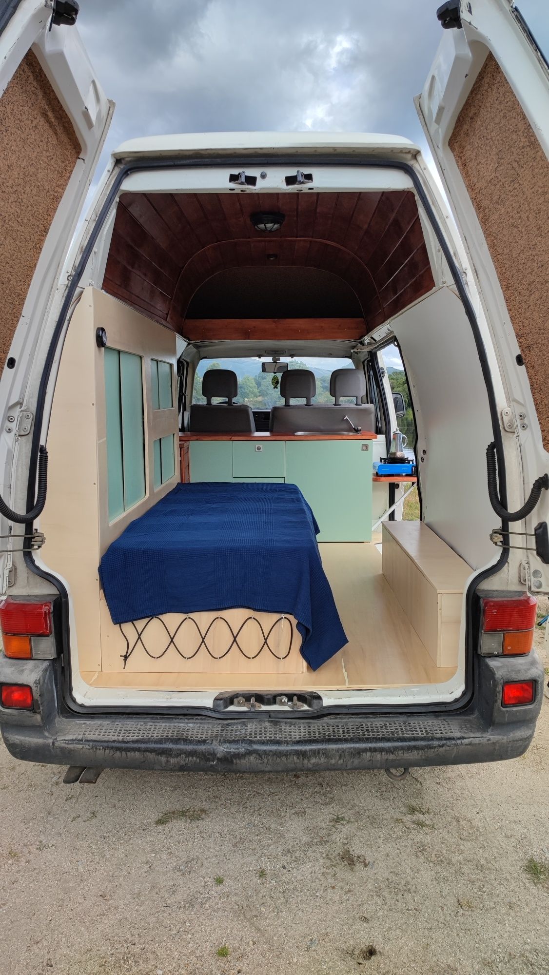 Autocaravana VW T4 legalizada
