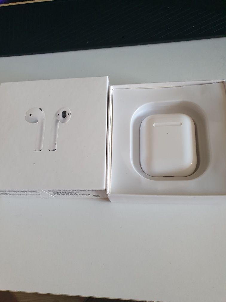 Słuchawki Apple AirPods 2