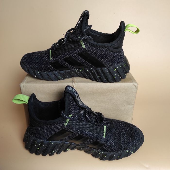 Кросівки Адідас Adidas р.29 довжина устілки 18 см.