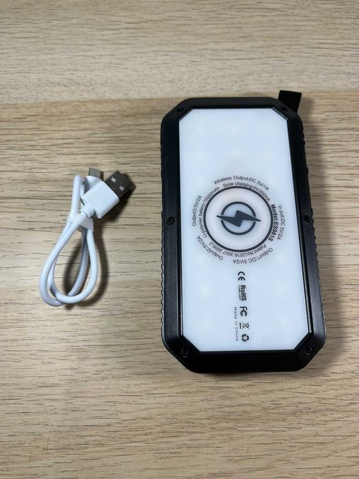 10000mAh Power Bank with Solar Panel and LED Flashlight64584578023683124