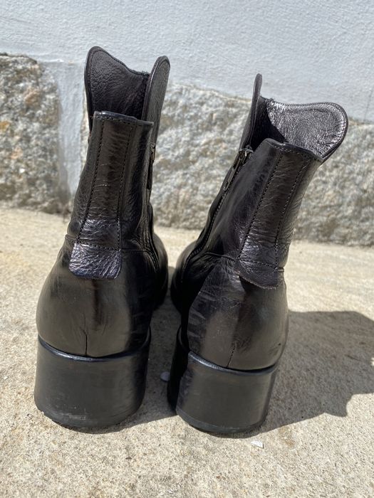 Botas em Pele Cohibas