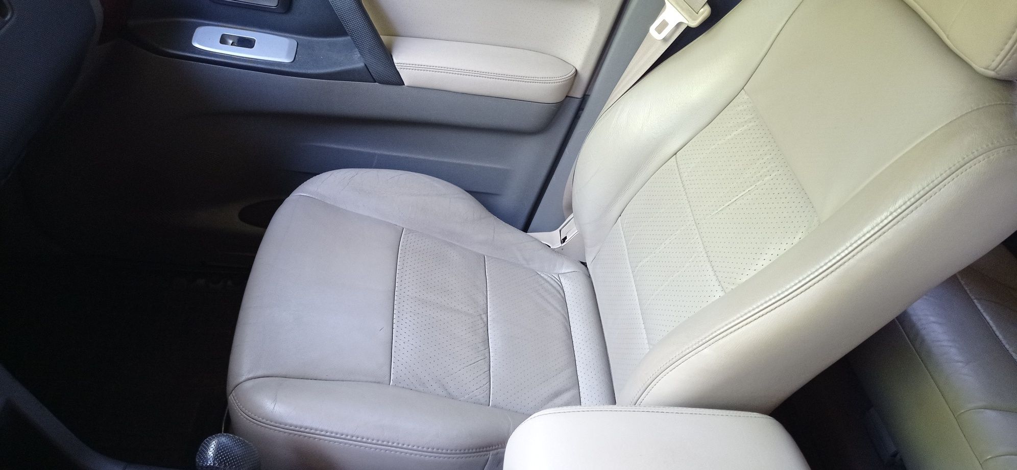 Mitsubishi Pajero wagon 3