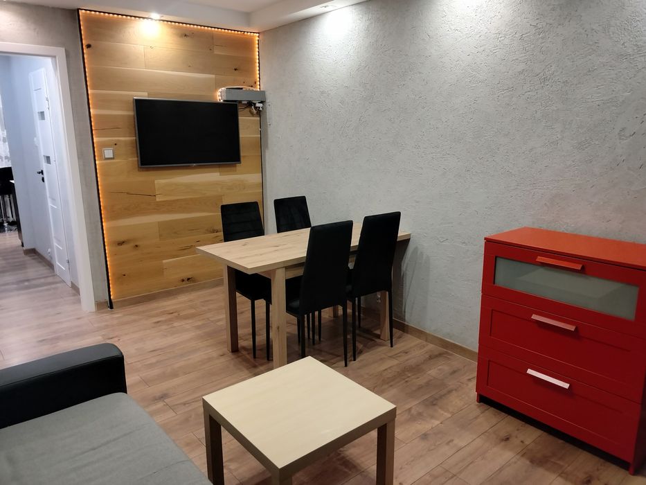 Wynajmę 2 pokojowe mieszkanie w centrum Płocka