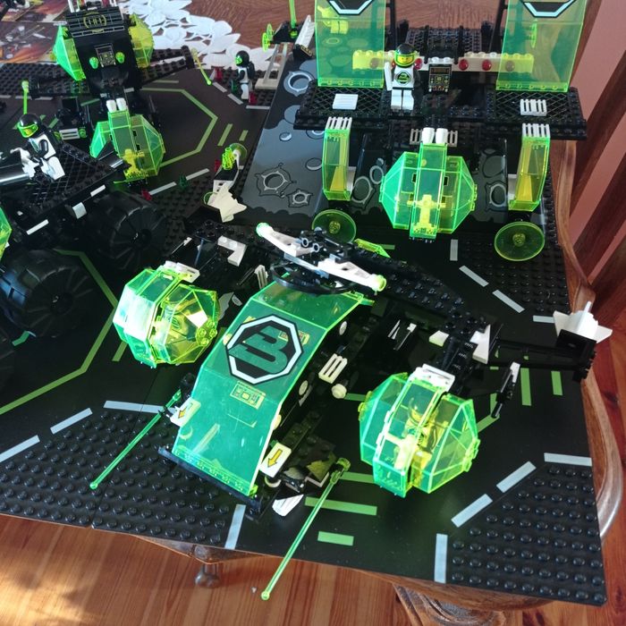 Kolekcja Lego Blacktron 6988 lata 90 Space 6981