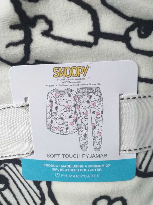 Ciepła piżama z weluru Snoopy PRIMARK