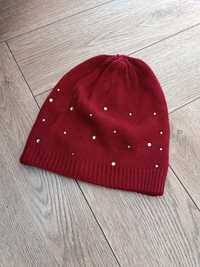 Damska burgundowa czapka zimowa