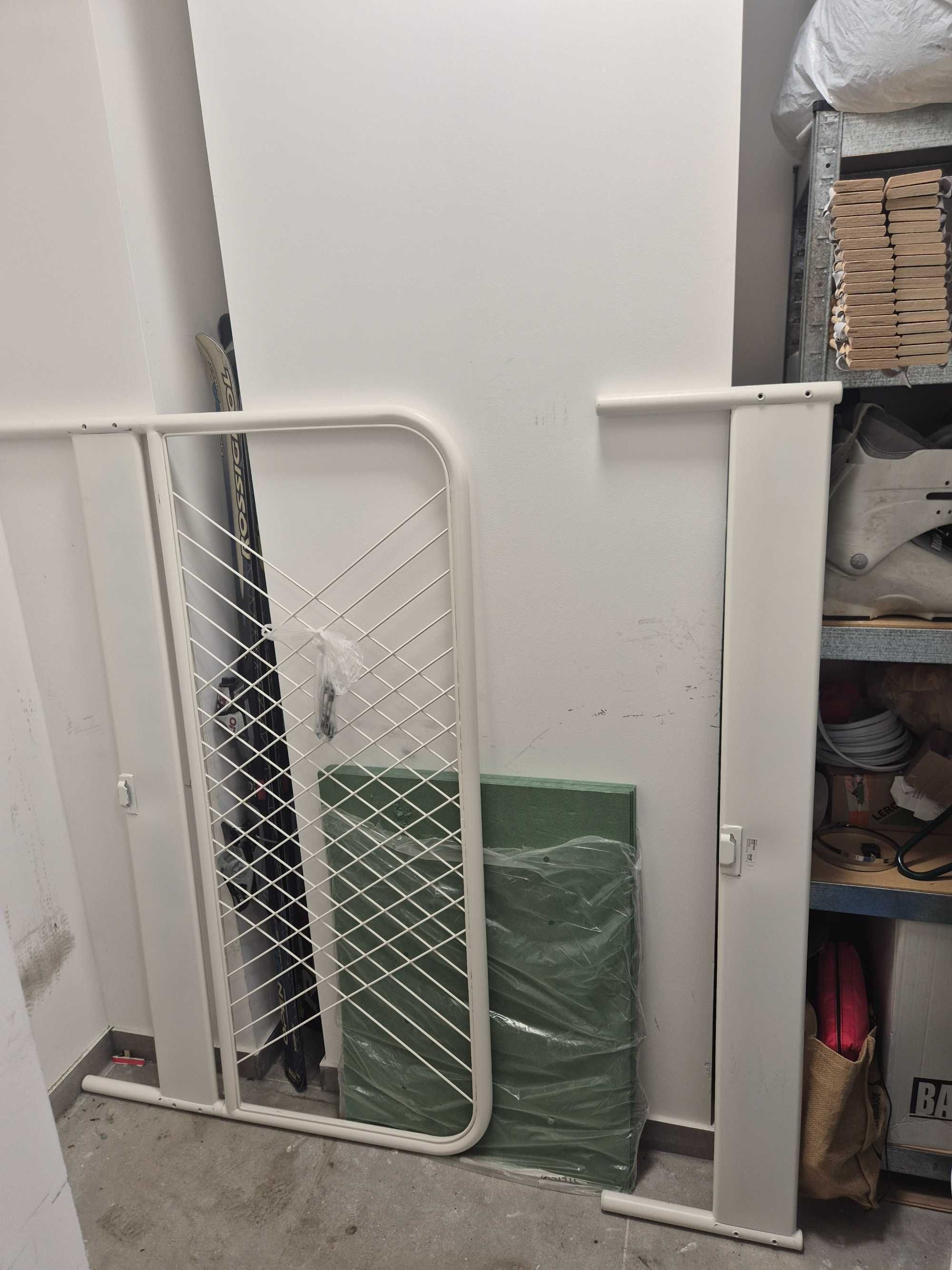 Rama łóżka Ikea Nesttun 140