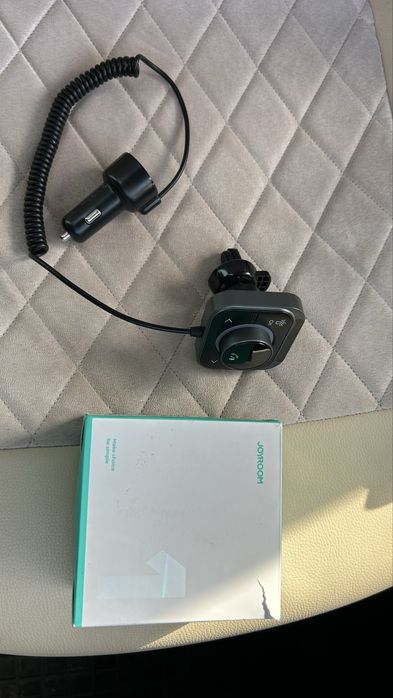 FM модулятор з блютуз