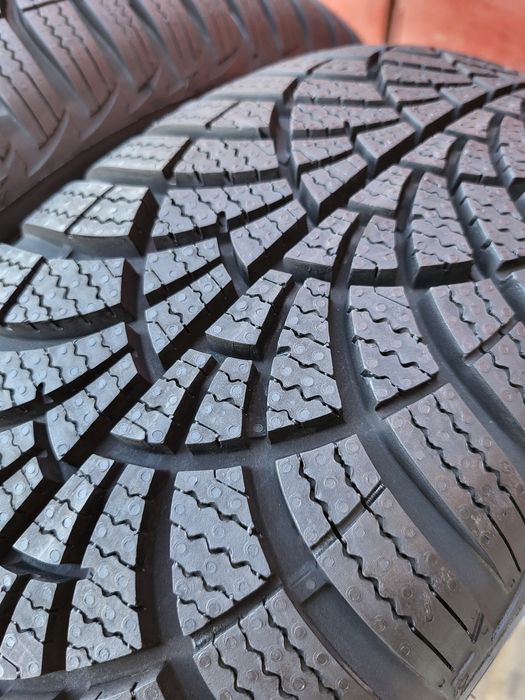 185/65/14 R14 GoodYear UltraGrip 9 2шт ціна за 1шт шини