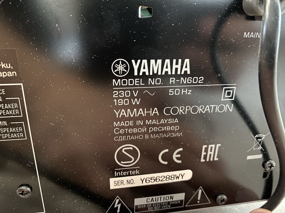 Amplituner yamaha rn602