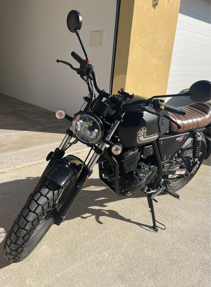 Moto UM Scrambler X Naked 125