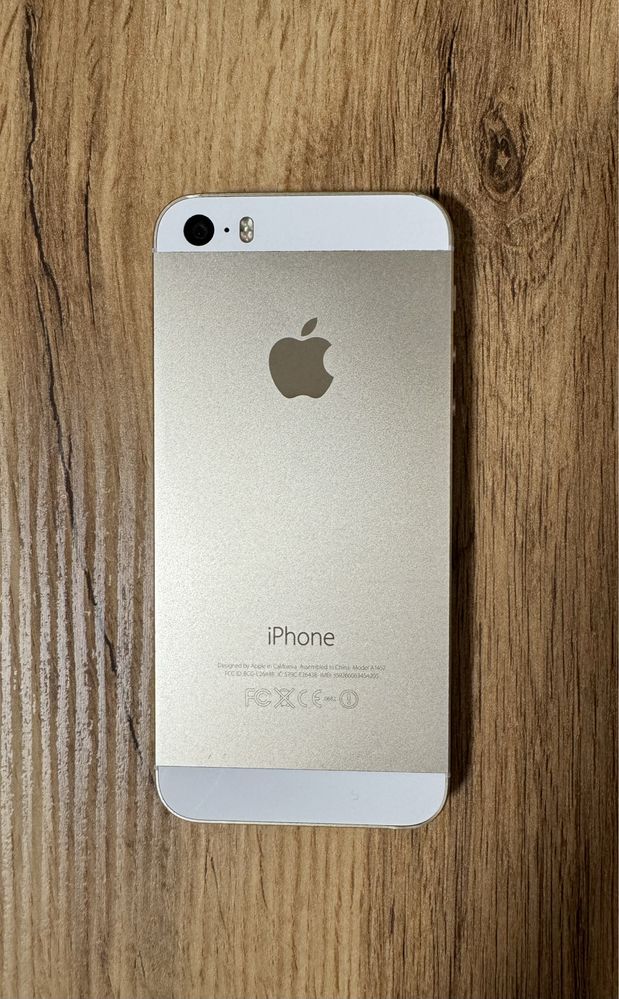 Apple Iphone 5S gold 16 gb