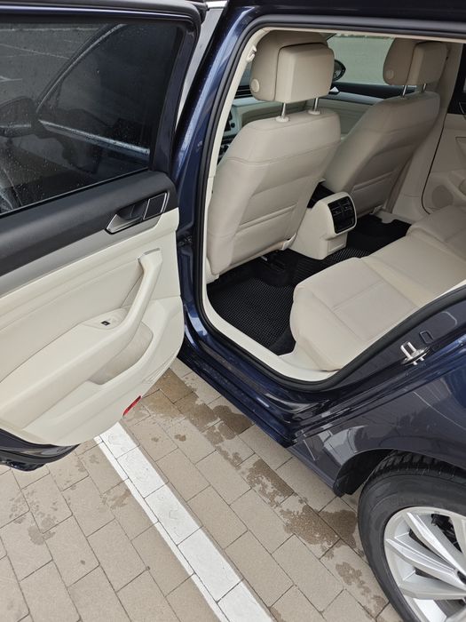 Продам авто 244 рідного пробігу