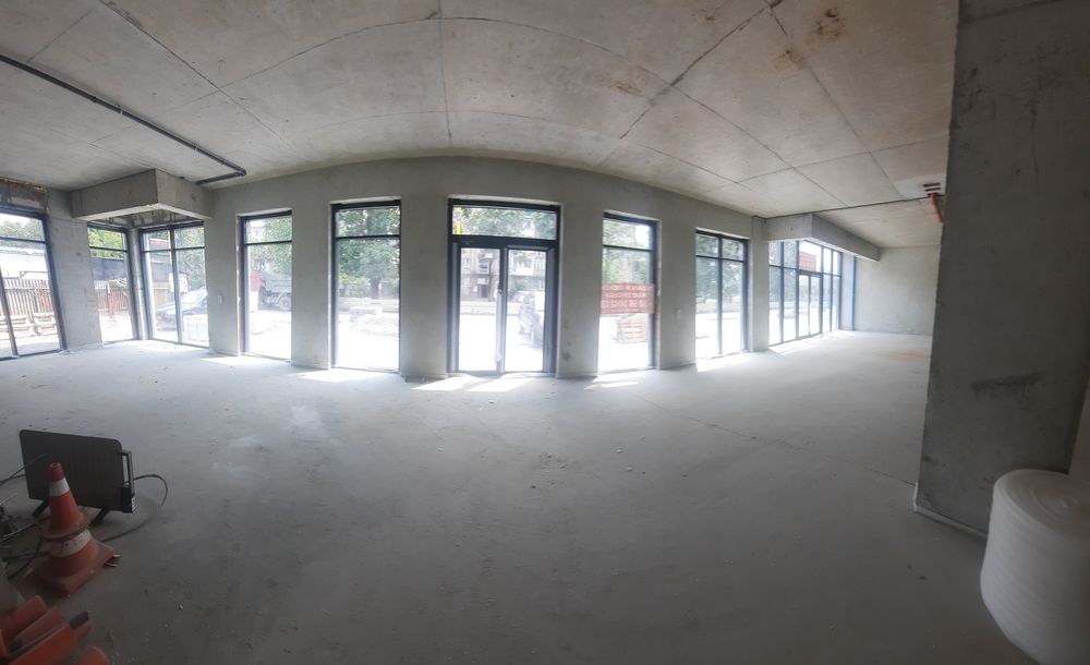 Комерційне приміщення в серці Ужгорода з паркінгом біля ТЦ-інвестиція1