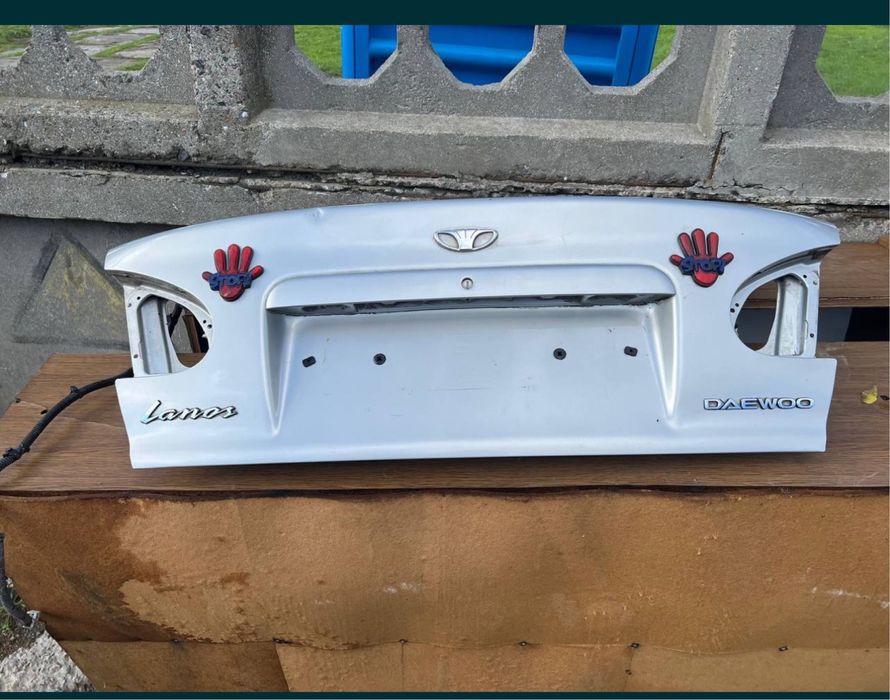 Продам лцинулванную  крышку багажника на daewoo lanos
